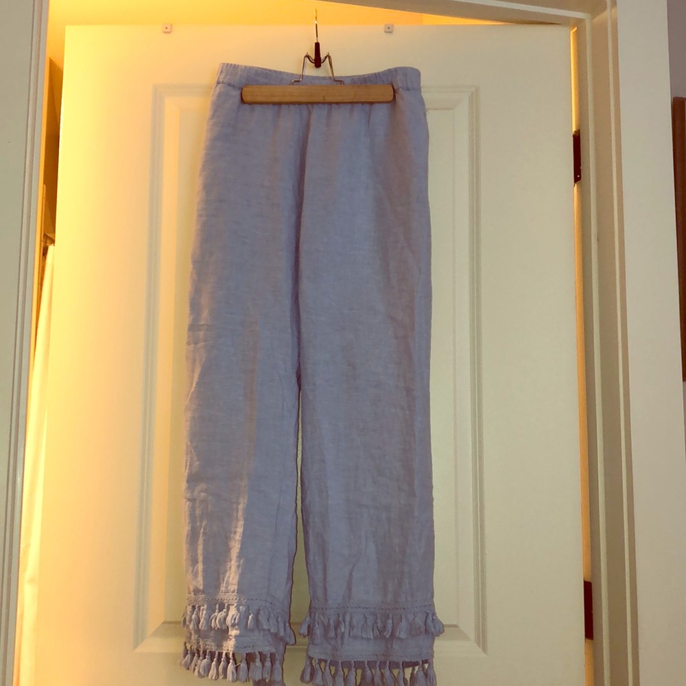 Crown and Ivy cropped pants with tassel accent